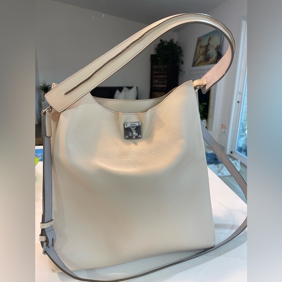 MCM Milla Leather Hobo Bag Purse Handbag women'a Cream Italian - Picture 7 of 8